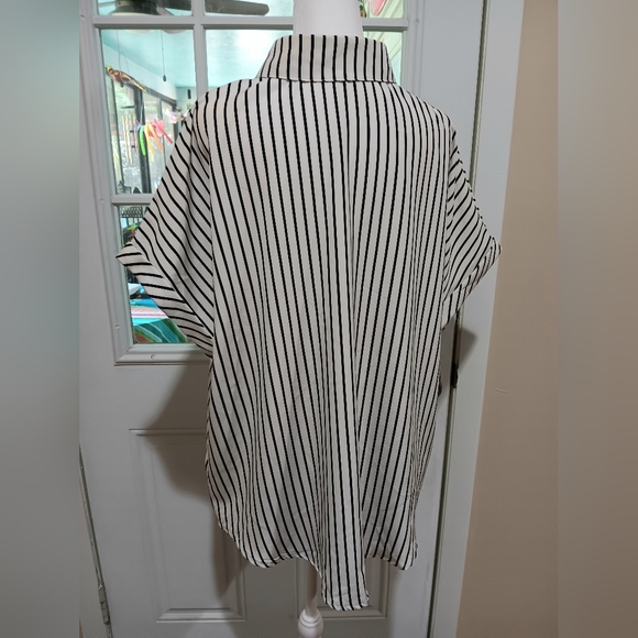 Shein striped button down - Picture 9 of 10